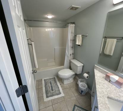 BATHROOM 2