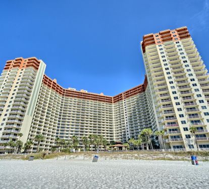 Award winning horse shoe designed resort! Most recent build in PCB!