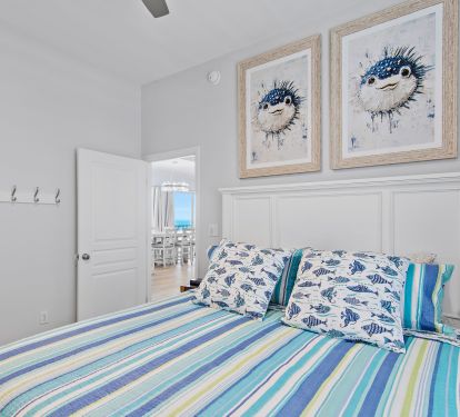 King Guest with Built-In Bunk Beds en suite
