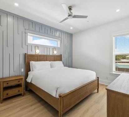 2nd Floor - King Guest Suite
