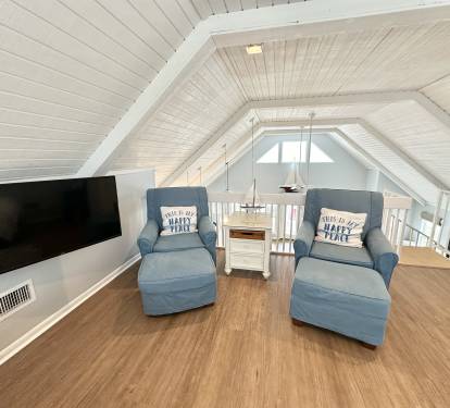 Loft sitting area 