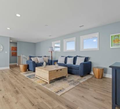 Top Floor Seating Area