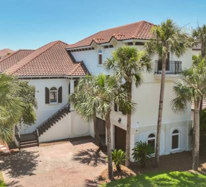 Large private home in Crystal Beach, Destin Fl