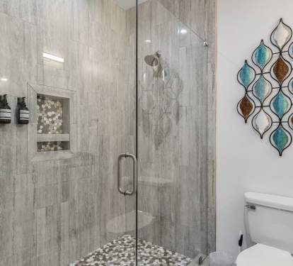 King Suite #3: Private Bath (second floor)
