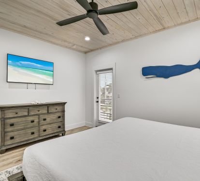 King Suite # 4 (second floor)
