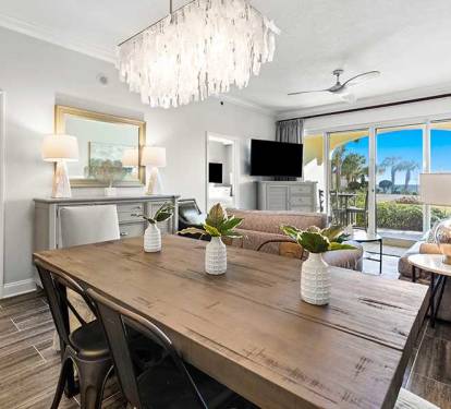 Open & Functional Layout - Enjoy easy vacation living with this kitchen-dining combo.