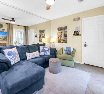 Endless Summer in Building 3 - Close to pool, tennis courts, shuffleboard