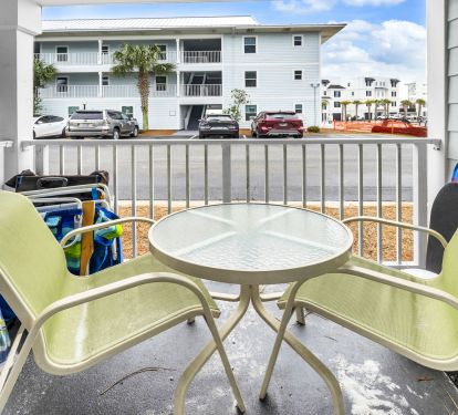 Quaint 1st floor patio, Great place to drink your morning coffee