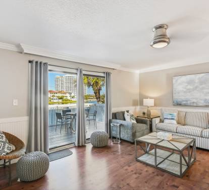 Upper level Living room