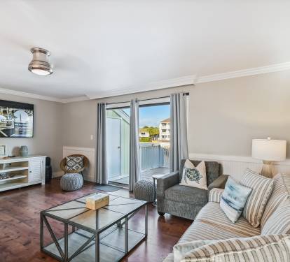 Upper level Living room