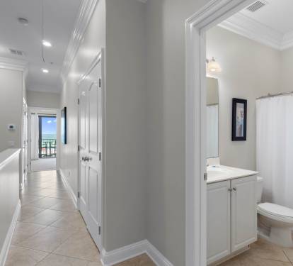 3rd Floor Guest Full Guest Bathroom