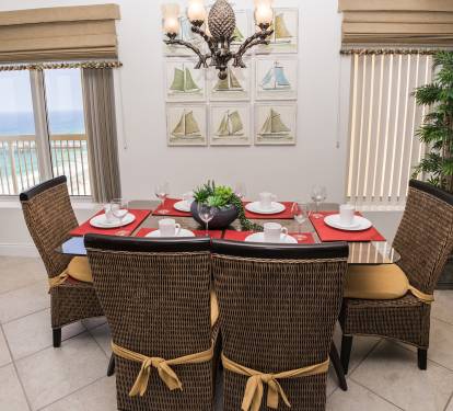 Dining Table seats 6