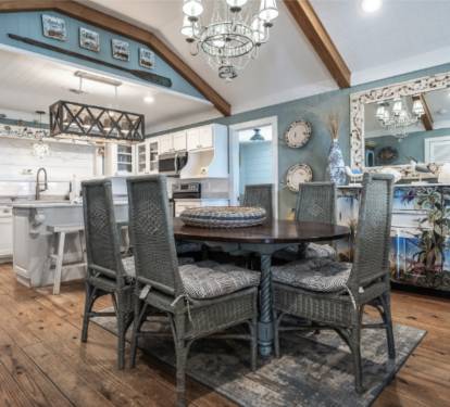 1 of 2 dining areas