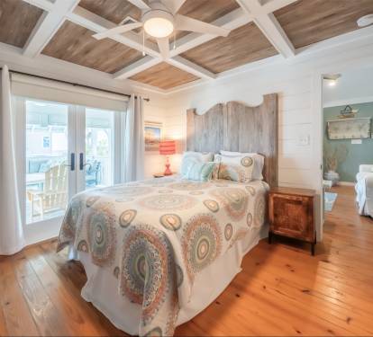 Bedroom 2 Queen with ocean and beach view