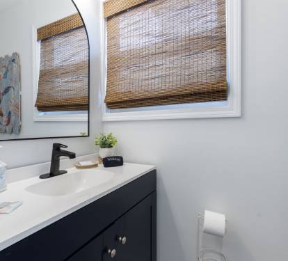 Newly Renovated: Bungalow Bathroom