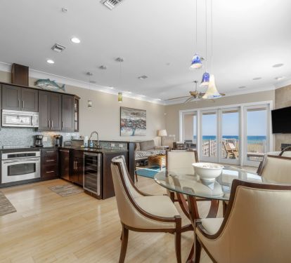 Kitchen/Dining