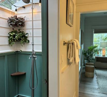 Outdoor shower off the 2nd floor King Suite - lighted for a late night shower under the stars!