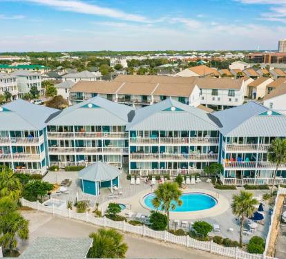 The complex and its amenities. Your stay site at the left corner just right next to the cabana! 