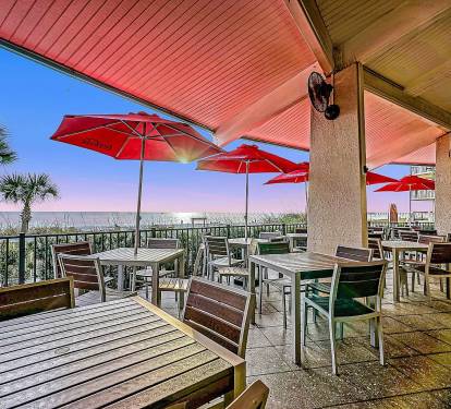 Oceans restaurant outdoor seating