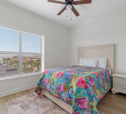 3rd Level Guest Bedroom (Queen)
