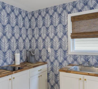Newly Renovated: Bungalow Kitchen