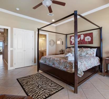 3rd Floor Master Bedroom (King)