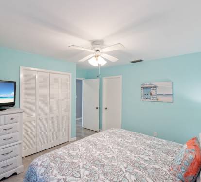 Bedroom 2, King bed with full bath