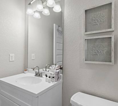 Bathroom #3: Private attached bathroom with shower/tub combo