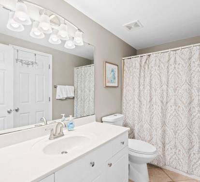 ciboney condo dining room
