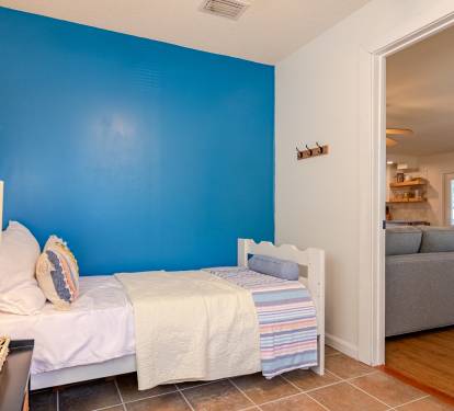 Fourth Bedroom with Two Twin Beds