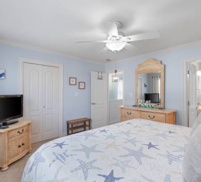 Master Bedroom (King)