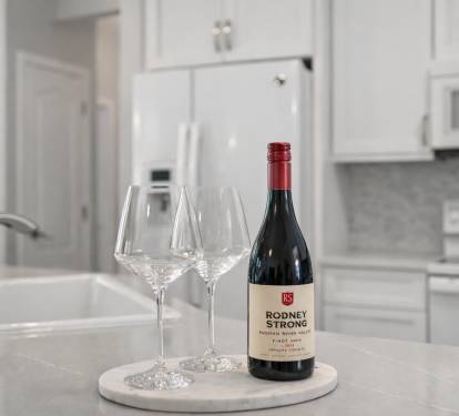 A little welcome treat- complimentary wine and beverages to help you ease right into beach mode.