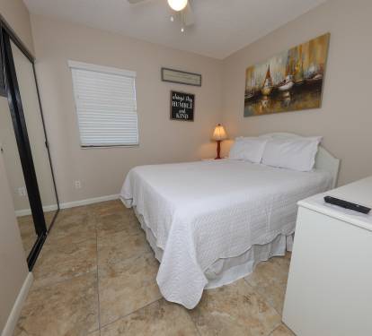 Queen Guest Room