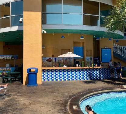Poolside bar and grill