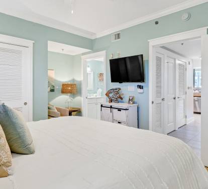 B218 has all the storage space you'll need for your belongings during your stay.