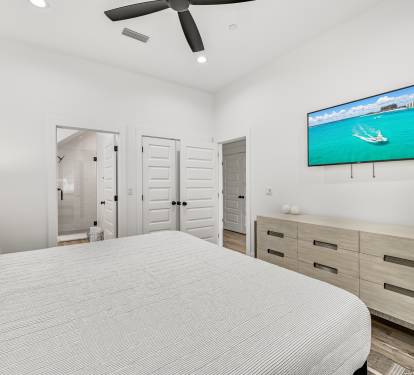 King Suite # 2 (first floor)
