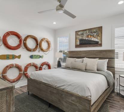 King Suite #5 (second floor)