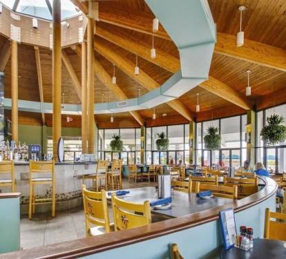 Beachfront dining at Oceans Bar & Grill.