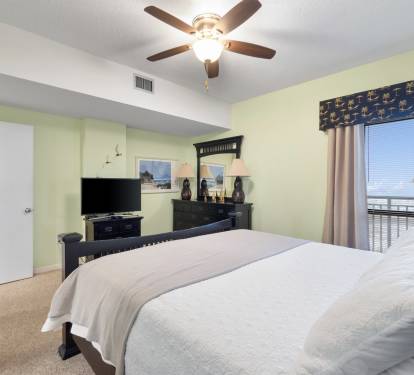 Guest Bedroom (King)