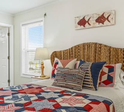 Guest Bedroom 1 (Queen)