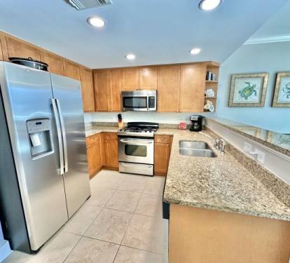 Fully Stocked Kitchen