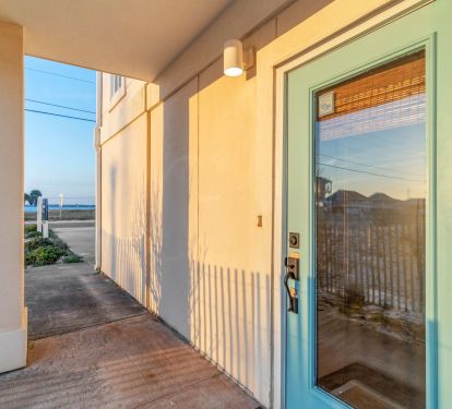 Front/Side Entrance