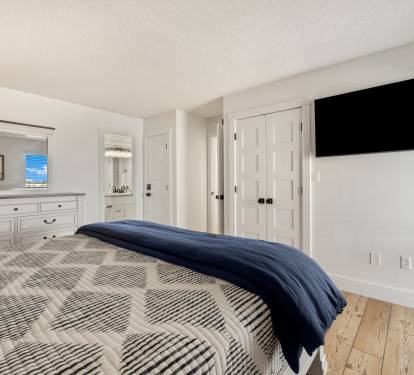 Guest Bedroom - King