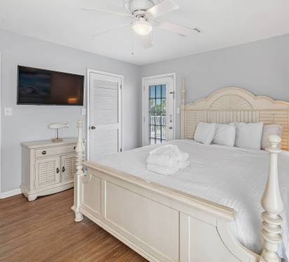 King bedroom