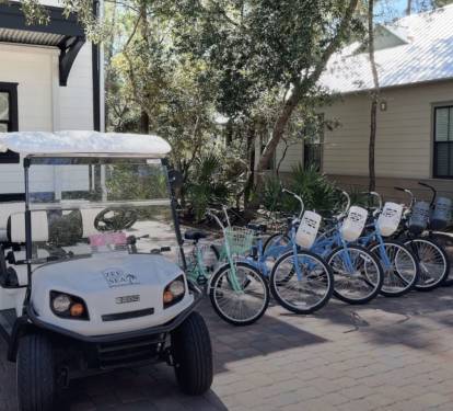 Golf Cart & Bikes Included
Your stay comes with a street-legal EZ-GO golf cart and six bikes—five adult bikes and one adult trike—making it easy to explore 30A in true coastal style. Enjoy the freedom of car-free adventures. ?