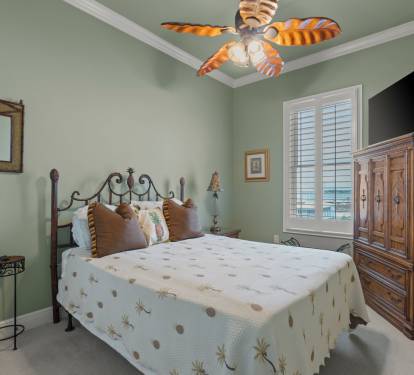 Guest Bedroom 2 (Queen)