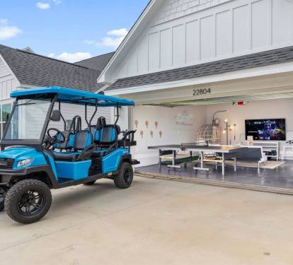 Enjoy complimentary 6 seater golf cart!