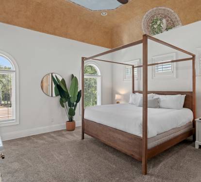 Bedroom 2 — king bed