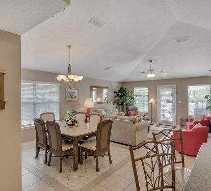 Open concept living area is great for family gatherings!