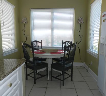 Kitchen dining nook